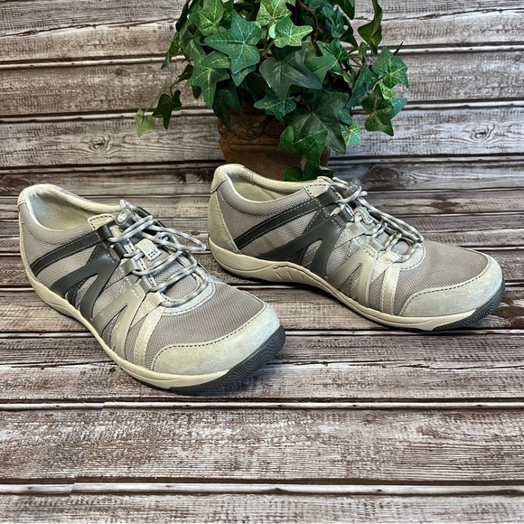 Dansko Henriette Gray Tan Suede Leather Sneaker Size 38 - Picture 2 of 13
